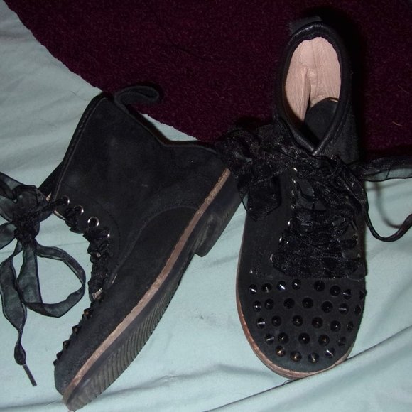 baby girl winter boots size 7 shoes winter fall seven stud black rock style - Picture 1 of 6